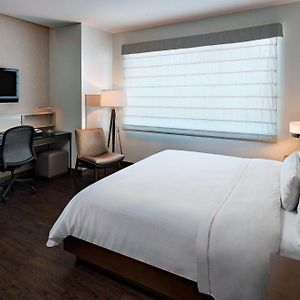 Habitación con Cama King